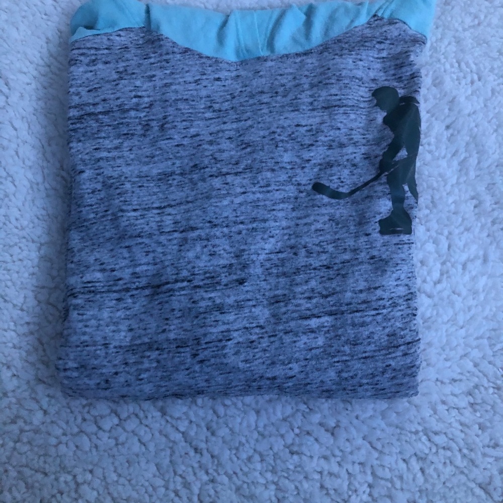 Sweater - Picture 4 of 4